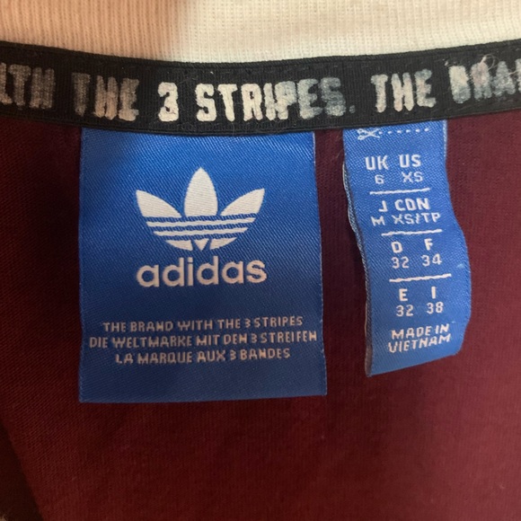 Women’s Adidas top - Picture 4 of 4